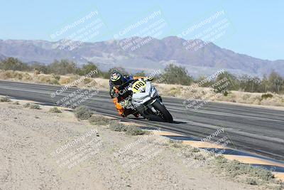 media/Dec-04-2025-Racers Edge (Thu) [[5ebc9f124d]]/3-B Group/3-Session 2 (Turn 7 Inside)/